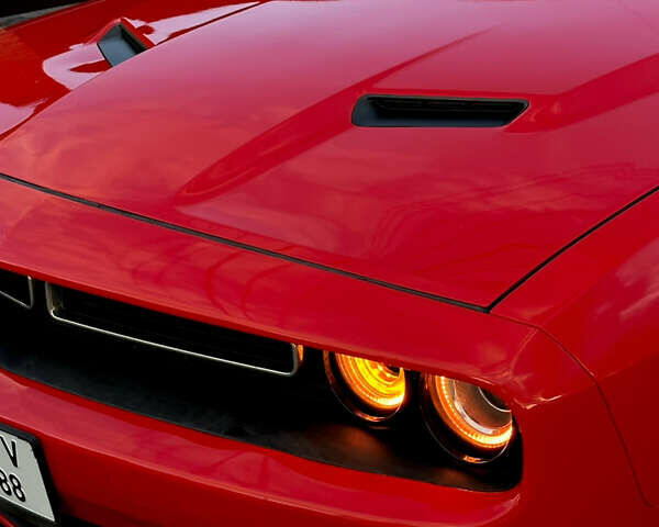 Красный Додж Челенджер, объемом двигателя 3.6 л и пробегом 159 тыс. км за 17200 $, фото 28 на Automoto.ua