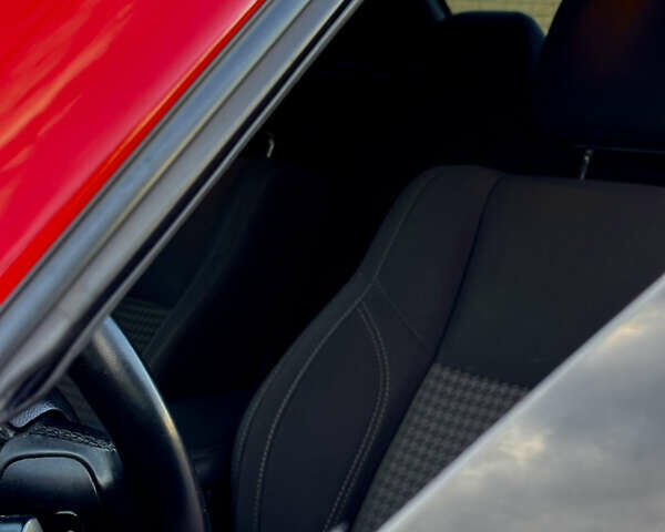 Красный Додж Челенджер, объемом двигателя 3.6 л и пробегом 159 тыс. км за 17200 $, фото 34 на Automoto.ua