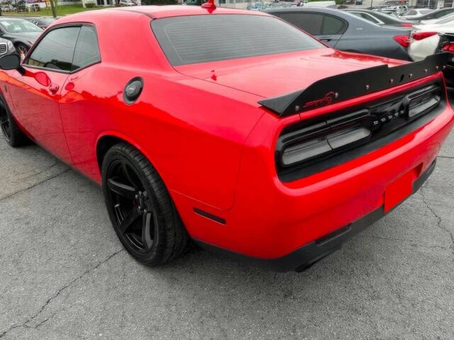 Додж Челенджер 2017 в Киеве на Automoto.ua Красный Додж Челенджер, объемом двигателя 6.2 л и пробегом 61 тыс. км за 9500 $, фото 5 на Automoto.ua