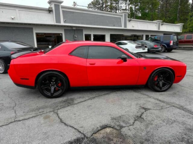 Додж Челенджер 2017 в Киеве на Automoto.ua Красный Додж Челенджер, объемом двигателя 6.2 л и пробегом 61 тыс. км за 9500 $, фото 3 на Automoto.ua