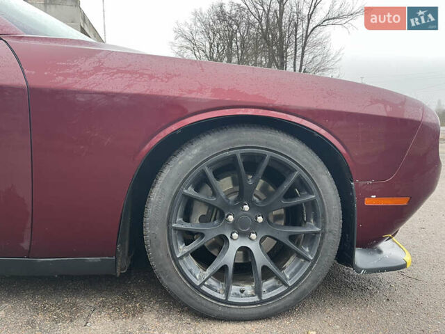 Красный Додж Челенджер, объемом двигателя 3.6 л и пробегом 124 тыс. км за 20500 $, фото 4 на Automoto.ua