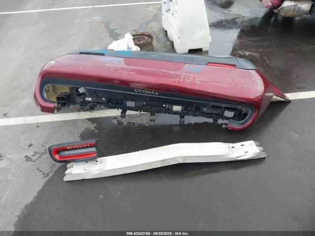 Додж Челенджер 2018 в Ровно на Automoto.ua Красный Додж Челенджер, объемом двигателя 3.6 л и пробегом 84 тыс. км за 4500 $, фото 11 на Automoto.ua