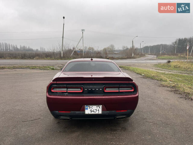 Красный Додж Челенджер, объемом двигателя 3.6 л и пробегом 124 тыс. км за 20500 $, фото 5 на Automoto.ua