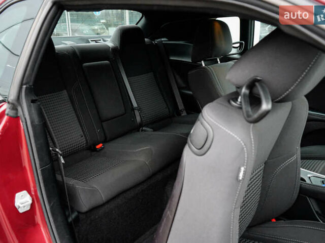 Красный Додж Челенджер, объемом двигателя 3.6 л и пробегом 8 тыс. км за 19999 $, фото 29 на Automoto.ua