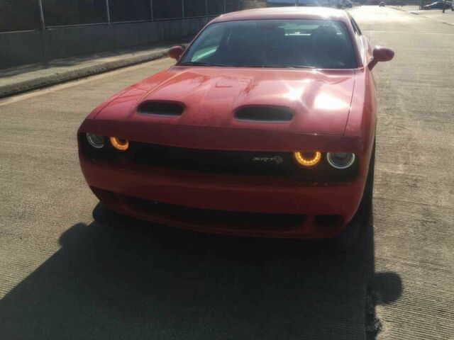 Додж Челенджер 2020 в Киеве на Automoto.ua Красный Додж Челенджер, объемом двигателя 6.2 л и пробегом 38 тыс. км за 12100 $, фото 2 на Automoto.ua