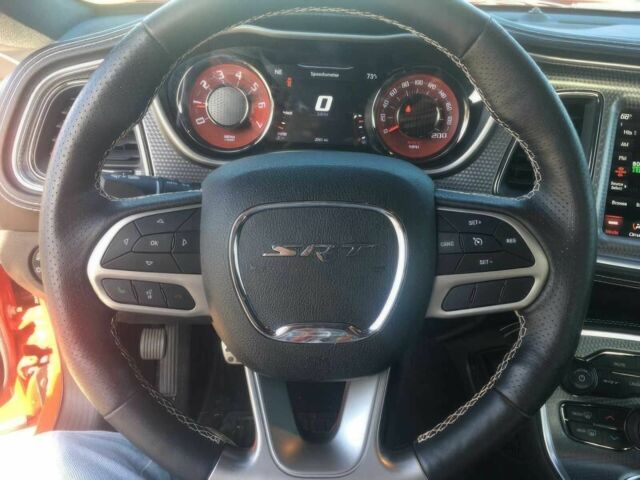 Додж Челенджер 2020 в Киеве на Automoto.ua Красный Додж Челенджер, объемом двигателя 6.2 л и пробегом 38 тыс. км за 12100 $, фото 8 на Automoto.ua