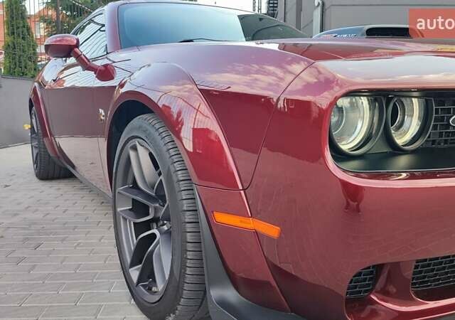 Червоний Додж Challenger, об'ємом двигуна 6.42 л та пробігом 34 тис. км за 43500 $, фото 5 на Automoto.ua