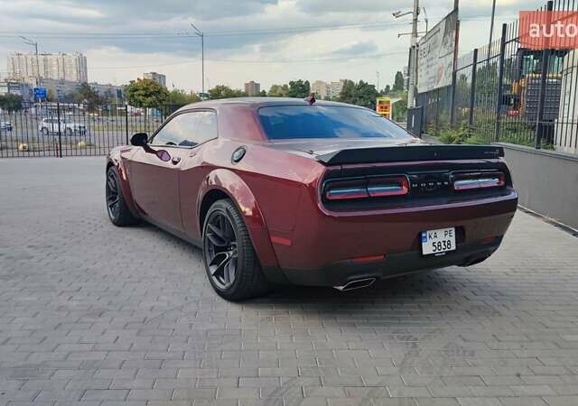 Червоний Додж Challenger, об'ємом двигуна 6.42 л та пробігом 34 тис. км за 43500 $, фото 8 на Automoto.ua