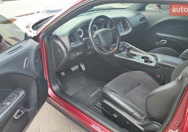 Червоний Додж Challenger, об'ємом двигуна 6.42 л та пробігом 34 тис. км за 43500 $, фото 15 на Automoto.ua