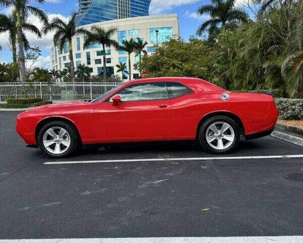 Красный Додж Челенджер, объемом двигателя 3.6 л и пробегом 16 тыс. км за 10500 $, фото 1 на Automoto.ua