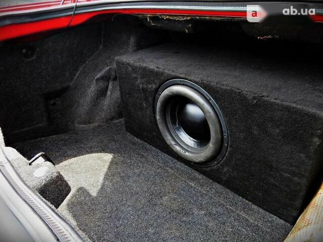 Додж Challenger, об'ємом двигуна 0 л та пробігом 204 тис. км за 15500 $, фото 18 на Automoto.ua