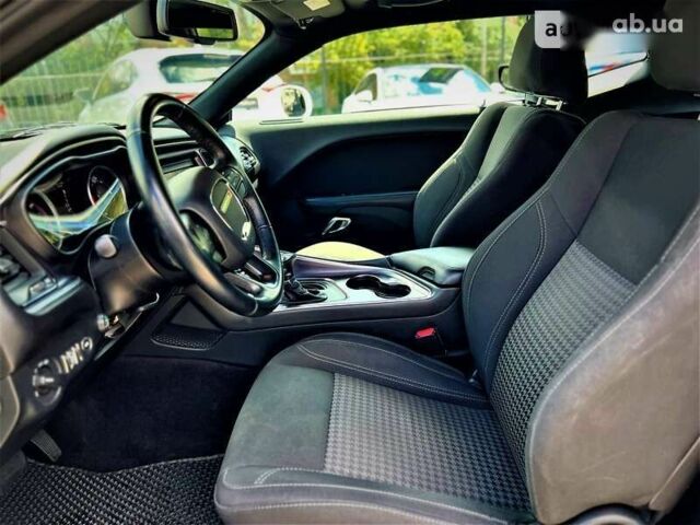 Додж Челенджер, объемом двигателя 0 л и пробегом 70 тыс. км за 21999 $, фото 13 на Automoto.ua