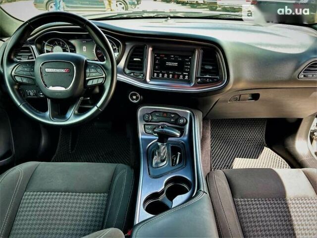 Додж Челенджер, объемом двигателя 0 л и пробегом 70 тыс. км за 21999 $, фото 21 на Automoto.ua