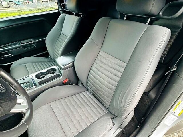 Додж Челенджер, объемом двигателя 3.6 л и пробегом 180 тыс. км за 15999 $, фото 8 на Automoto.ua