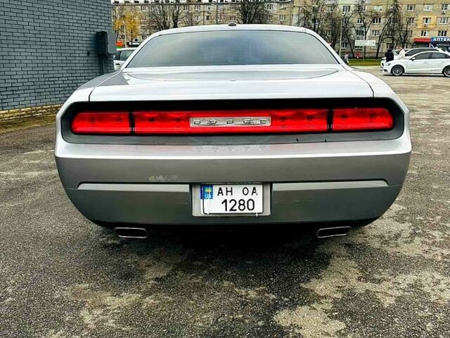 Додж Челенджер, объемом двигателя 3.6 л и пробегом 180 тыс. км за 15999 $, фото 5 на Automoto.ua