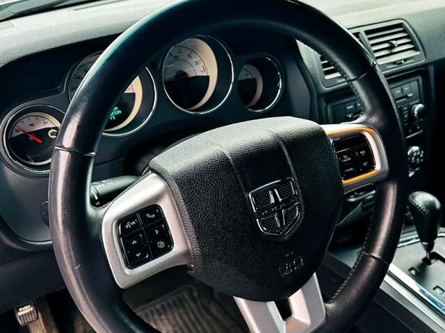 Додж Челенджер, объемом двигателя 3.6 л и пробегом 180 тыс. км за 15999 $, фото 9 на Automoto.ua