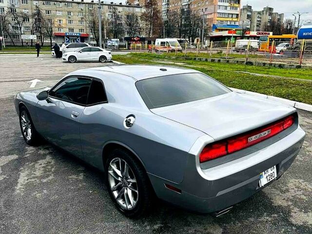Додж Челенджер, объемом двигателя 3.6 л и пробегом 180 тыс. км за 15999 $, фото 4 на Automoto.ua