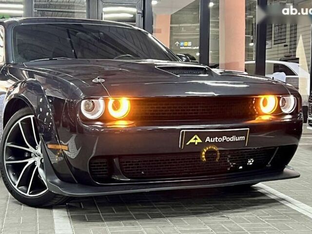 Додж Челенджер, объемом двигателя 6.4 л и пробегом 108 тыс. км за 33900 $, фото 2 на Automoto.ua