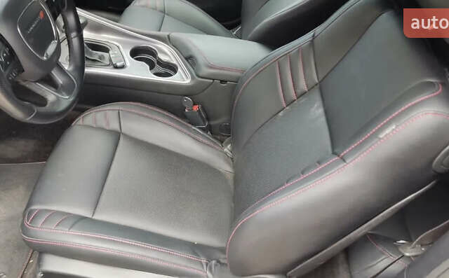 Додж Челенджер, объемом двигателя 5.65 л и пробегом 134 тыс. км за 26500 $, фото 3 на Automoto.ua