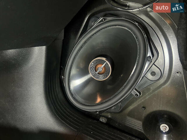 Додж Челенджер, объемом двигателя 3.6 л и пробегом 163 тыс. км за 20000 $, фото 18 на Automoto.ua