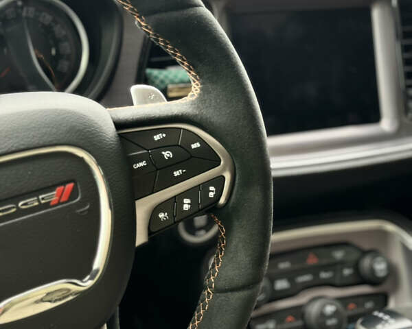 Додж Челенджер, объемом двигателя 6.42 л и пробегом 74 тыс. км за 48000 $, фото 15 на Automoto.ua
