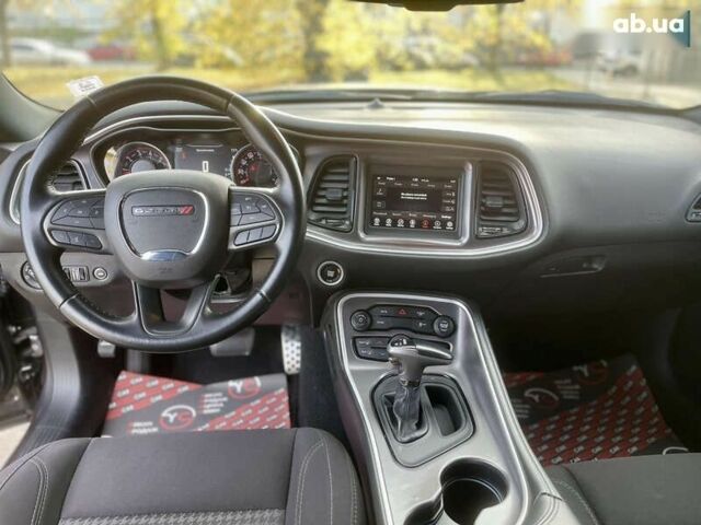 Додж Челенджер, объемом двигателя 3.6 л и пробегом 125 тыс. км за 17999 $, фото 21 на Automoto.ua