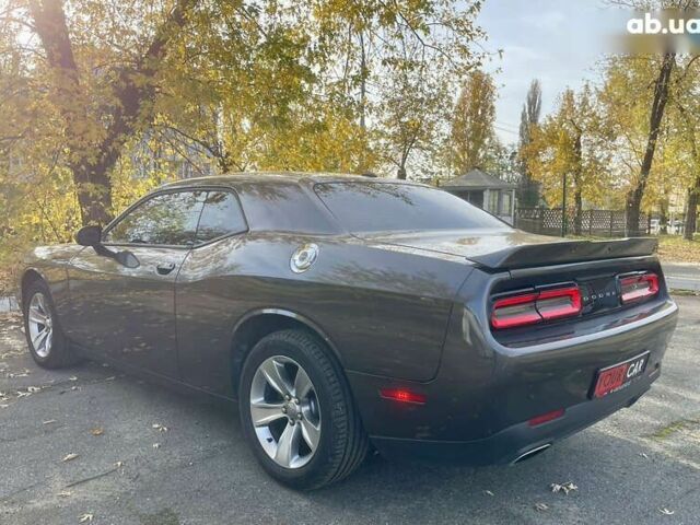 Додж Челенджер, объемом двигателя 3.6 л и пробегом 125 тыс. км за 17999 $, фото 14 на Automoto.ua