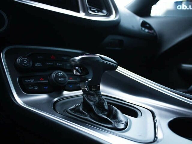 Додж Challenger, об'ємом двигуна 6.4 л та пробігом 89 тис. км за 37000 $, фото 16 на Automoto.ua