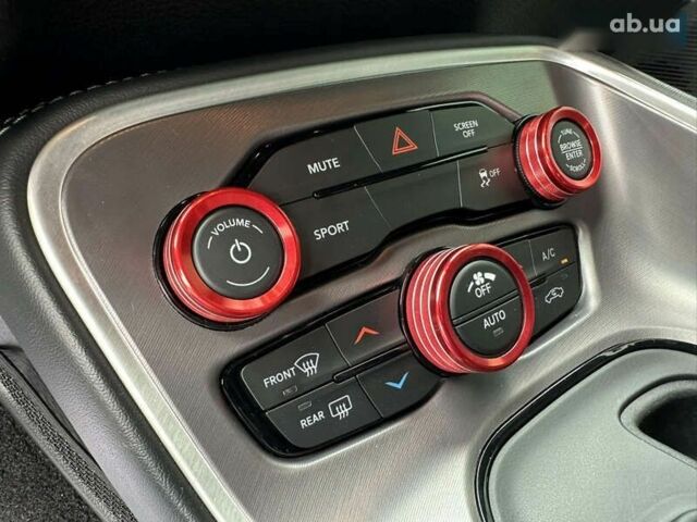 Додж Челенджер 2021 в Киеве на Automoto.ua Додж Челенджер, объемом двигателя 3.6 л и пробегом 41 тыс. км за 24200 $, фото 9 на Automoto.ua