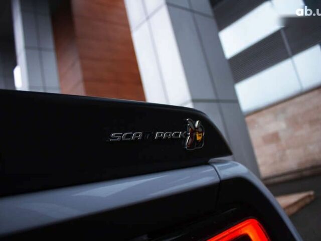 Додж Challenger, об'ємом двигуна 6.4 л та пробігом 89 тис. км за 37000 $, фото 27 на Automoto.ua