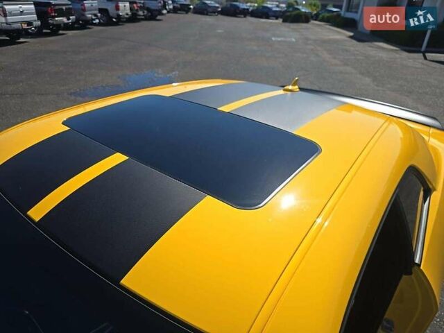 Жовтий Додж Challenger, об'ємом двигуна 6.2 л та пробігом 15 тис. км за 22000 $, фото 13 на Automoto.ua