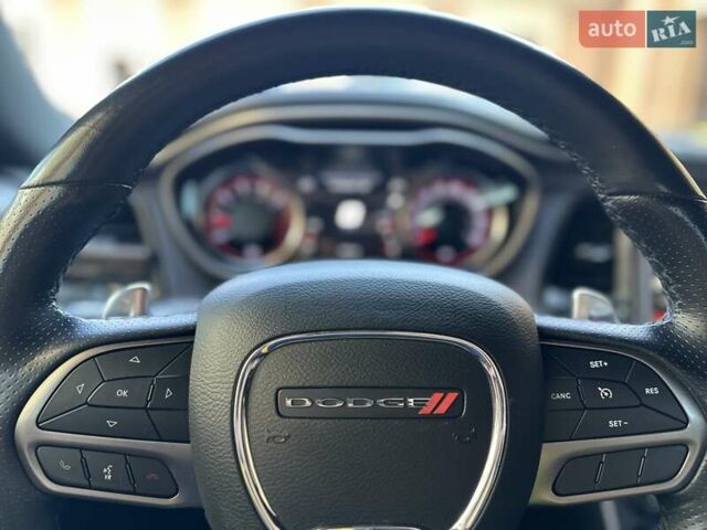 Жовтий Додж Challenger, об'ємом двигуна 6.4 л та пробігом 56 тис. км за 69000 $, фото 20 на Automoto.ua