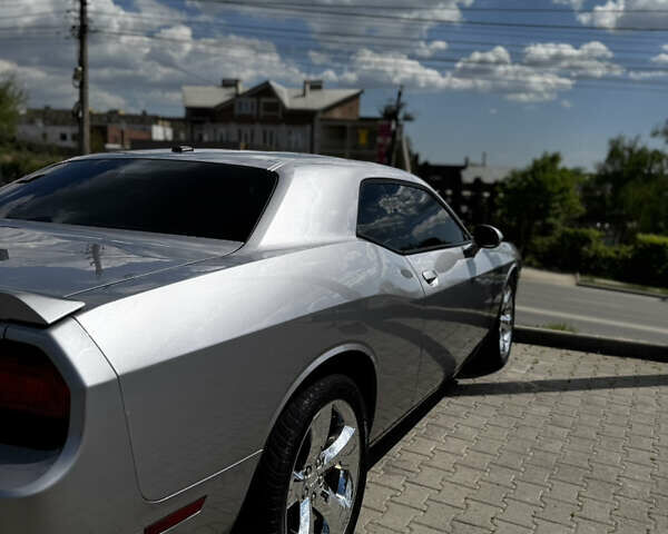 Сірий Додж Challenger, об'ємом двигуна 3.6 л та пробігом 190 тис. км за 17000 $, фото 3 на Automoto.ua