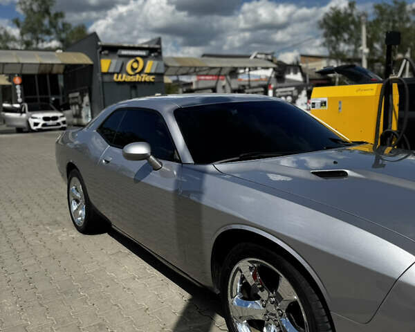 Сірий Додж Challenger, об'ємом двигуна 3.6 л та пробігом 190 тис. км за 17000 $, фото 4 на Automoto.ua