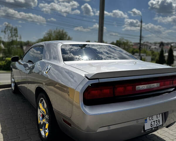 Сірий Додж Challenger, об'ємом двигуна 3.6 л та пробігом 190 тис. км за 17000 $, фото 7 на Automoto.ua