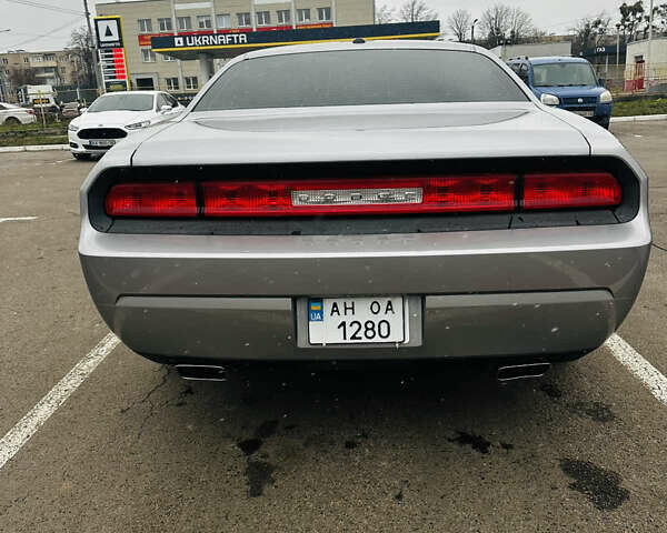 Сірий Додж Challenger, об'ємом двигуна 3.6 л та пробігом 170 тис. км за 15000 $, фото 5 на Automoto.ua