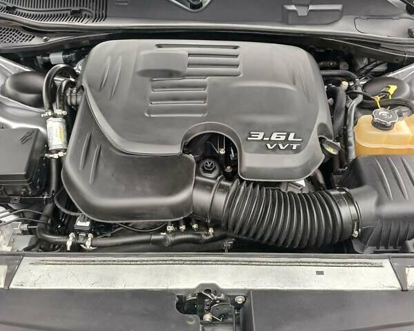 Сірий Додж Challenger, об'ємом двигуна 3.6 л та пробігом 225 тис. км за 18000 $, фото 17 на Automoto.ua