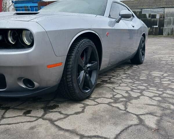 Сірий Додж Challenger, об'ємом двигуна 3.6 л та пробігом 225 тис. км за 18000 $, фото 9 на Automoto.ua