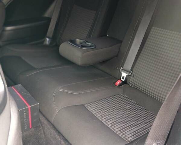 Сірий Додж Challenger, об'ємом двигуна 3.6 л та пробігом 225 тис. км за 18000 $, фото 21 на Automoto.ua