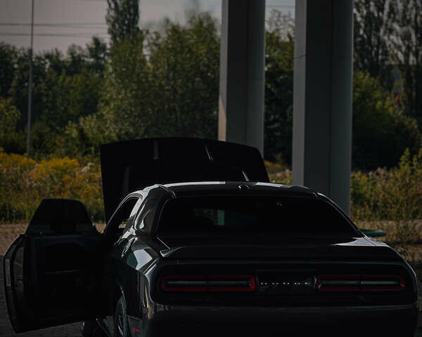 Сірий Додж Challenger, об'ємом двигуна 3.6 л та пробігом 136 тис. км за 17100 $, фото 9 на Automoto.ua