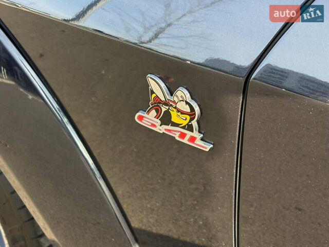 Серый Додж Челенджер, объемом двигателя 6.41 л и пробегом 108 тыс. км за 26500 $, фото 11 на Automoto.ua