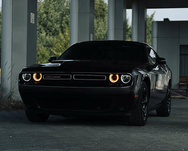 Сірий Додж Challenger, об'ємом двигуна 3.6 л та пробігом 136 тис. км за 17100 $, фото 3 на Automoto.ua