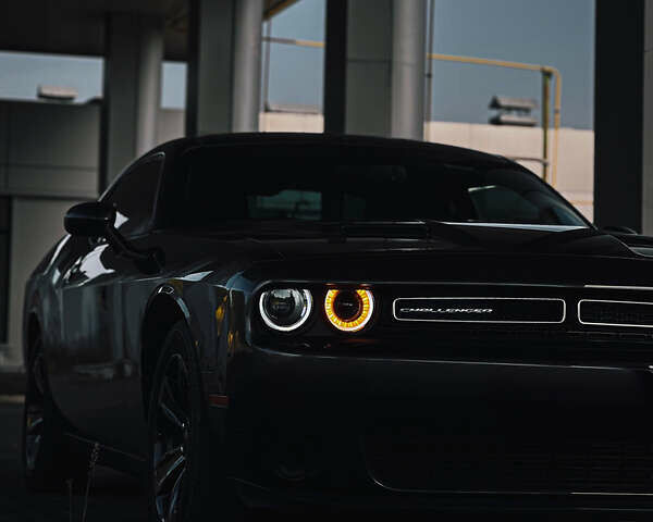 Сірий Додж Challenger, об'ємом двигуна 3.6 л та пробігом 136 тис. км за 17100 $, фото 2 на Automoto.ua