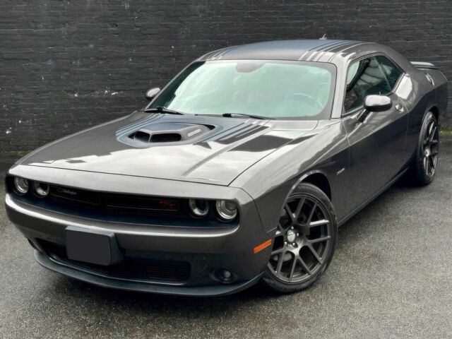 Серый Додж Челенджер, объемом двигателя 5.7 л и пробегом 76 тыс. км за 10200 $, фото 2 на Automoto.ua