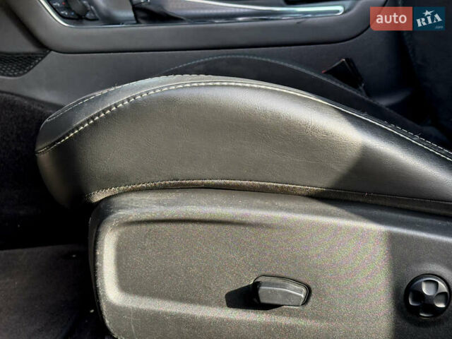 Серый Додж Челенджер, объемом двигателя 6.41 л и пробегом 108 тыс. км за 26500 $, фото 15 на Automoto.ua