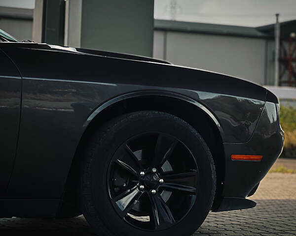 Сірий Додж Challenger, об'ємом двигуна 3.6 л та пробігом 136 тис. км за 17100 $, фото 26 на Automoto.ua