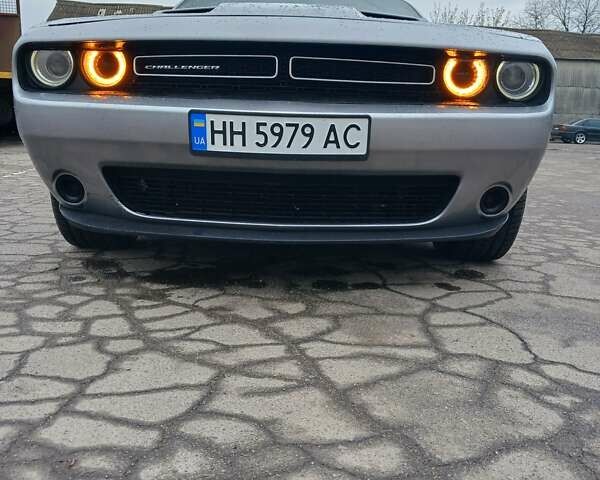 Сірий Додж Challenger, об'ємом двигуна 3.6 л та пробігом 225 тис. км за 18000 $, фото 10 на Automoto.ua