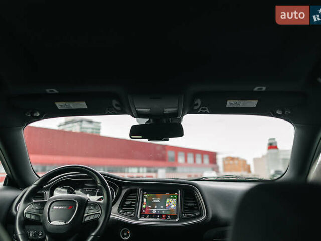 Додж Челенджер 2017 в Днепре (Днепропетровске) на Automoto.ua Серый Додж Челенджер, объемом двигателя 3.6 л и пробегом 110 тыс. км за 18000 $, фото 17 на Automoto.ua