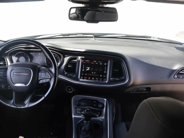 Сірий Додж Challenger, об'ємом двигуна 3.6 л та пробігом 83 тис. км за 4297 $, фото 6 на Automoto.ua