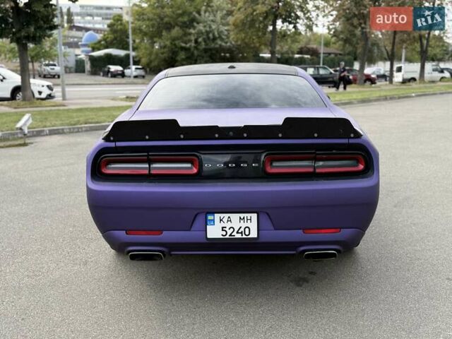 Сірий Додж Challenger, об'ємом двигуна 5.65 л та пробігом 69 тис. км за 25999 $, фото 7 на Automoto.ua